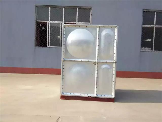 Galvanized water tank