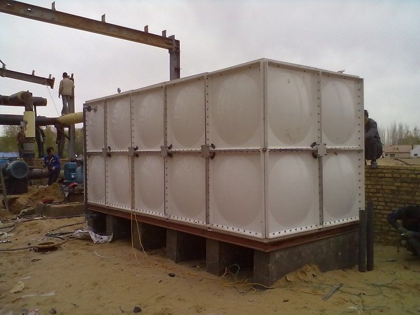 FRP water tank